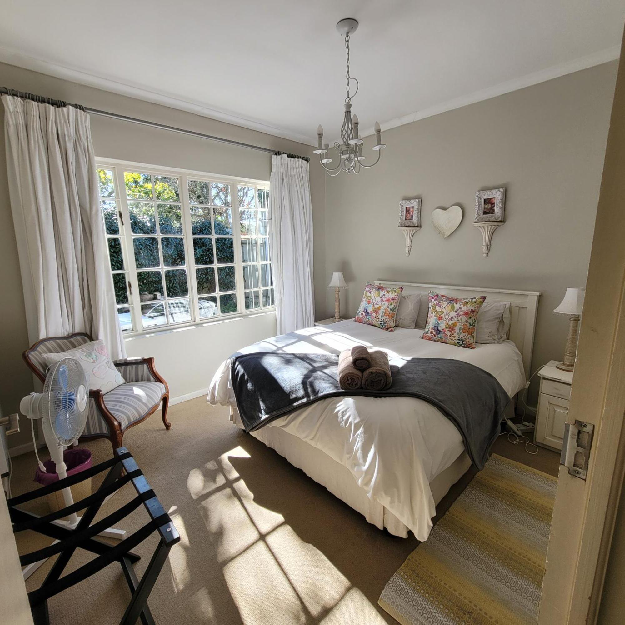 Applebee Guest Cottages Grahamstown Exterior photo